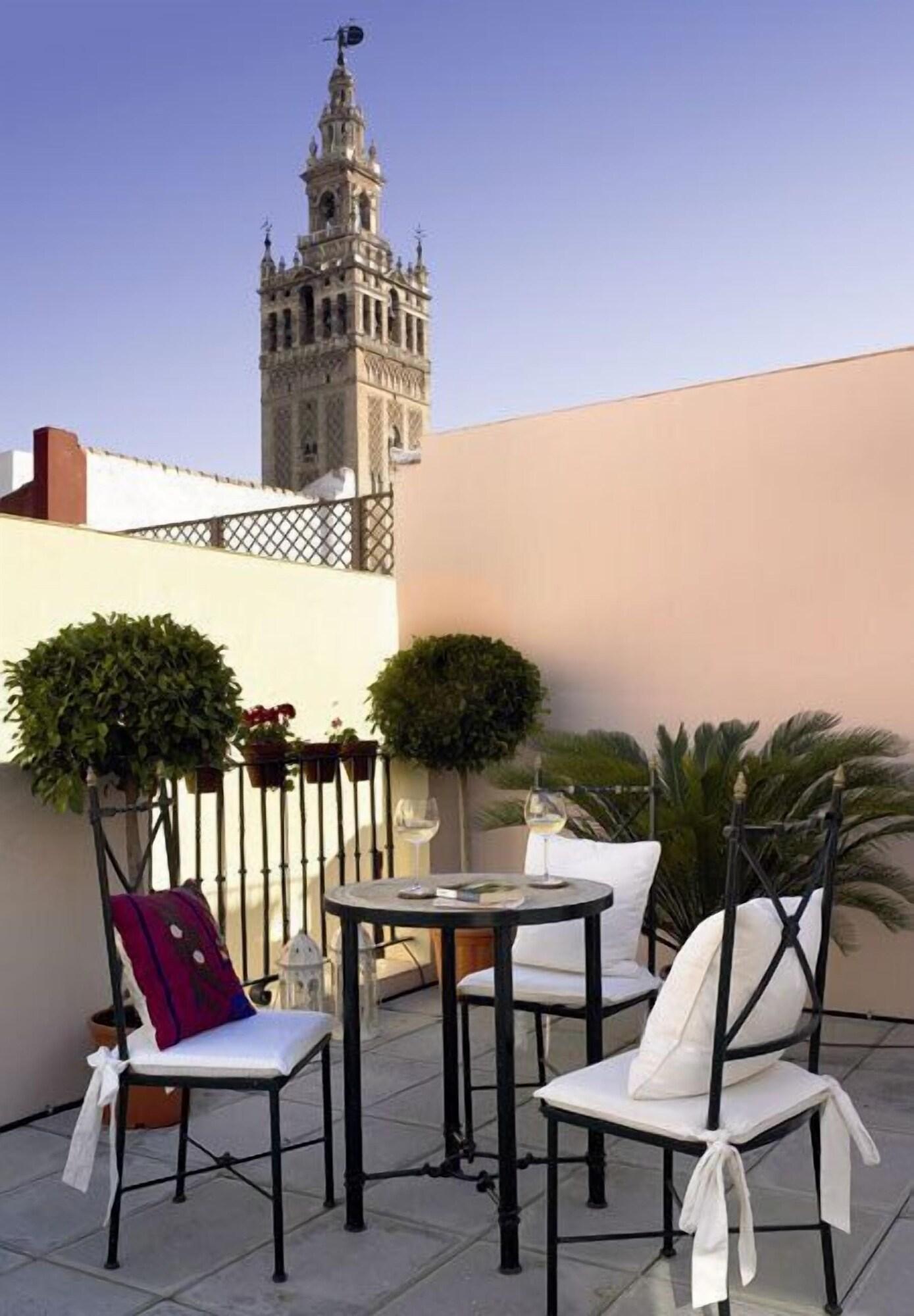 Life Apartments Giralda Suites Sevilla Szoba fotó