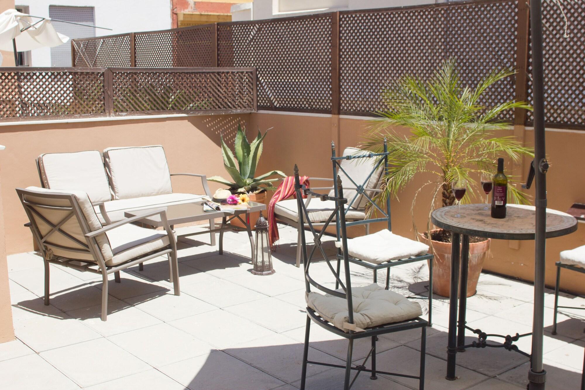 Life Apartments Giralda Suites Sevilla Kültér fotó